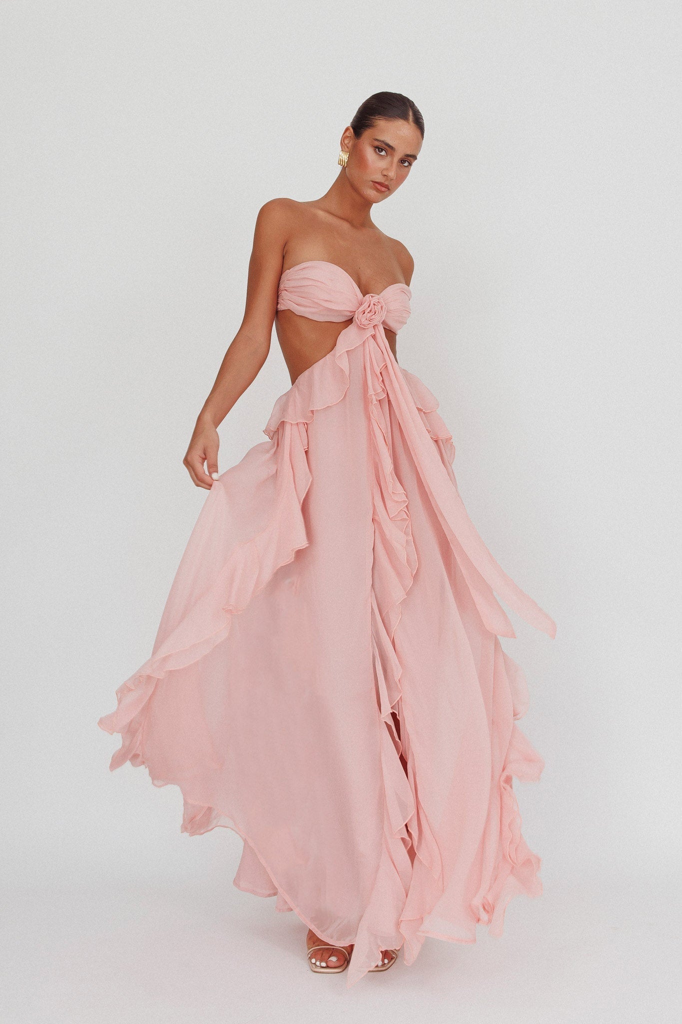 Abito Donna Lungo Senza Spalline – Design Cut-Out, Balze Fluttuanti Elegante-83518-cc694b8b-1bb4-492a-90e2-f2759ae79db4