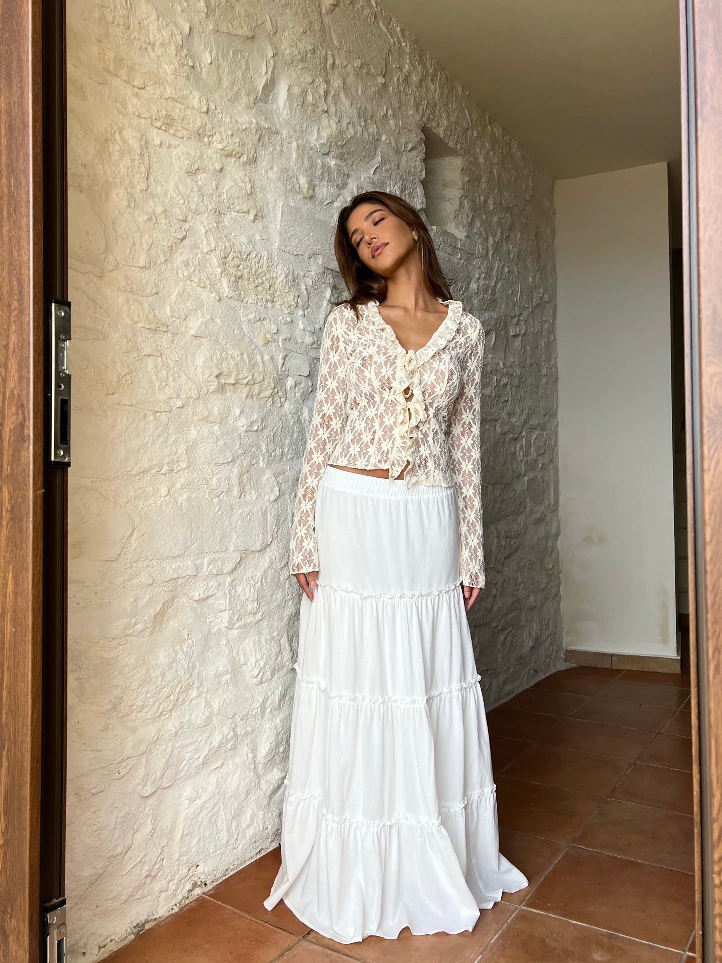 Top e Gonna in Pizzo con Dettagli Bohémien