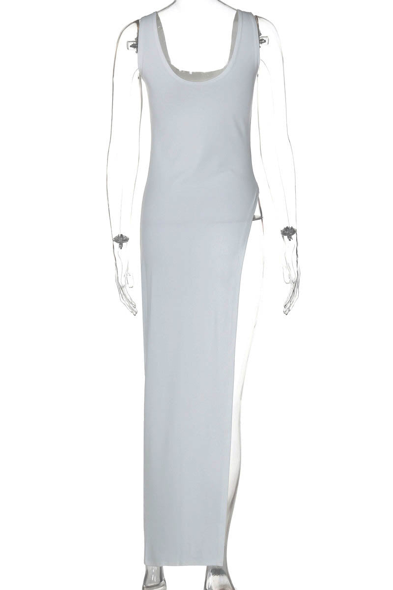 Abito/Top Minimalista con Spacco Audace