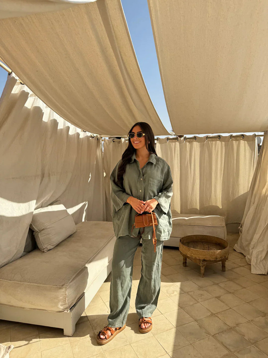 Completo due pezzi donna lino – Camicia bottoni e pantaloni morbidi, vestibilità rilassata-82126-e0997b0f-e546-4397-a191-3aeb6d759500