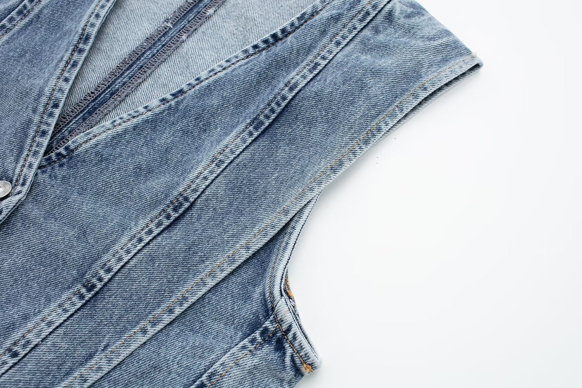 Gilet in Denim Sagomato
