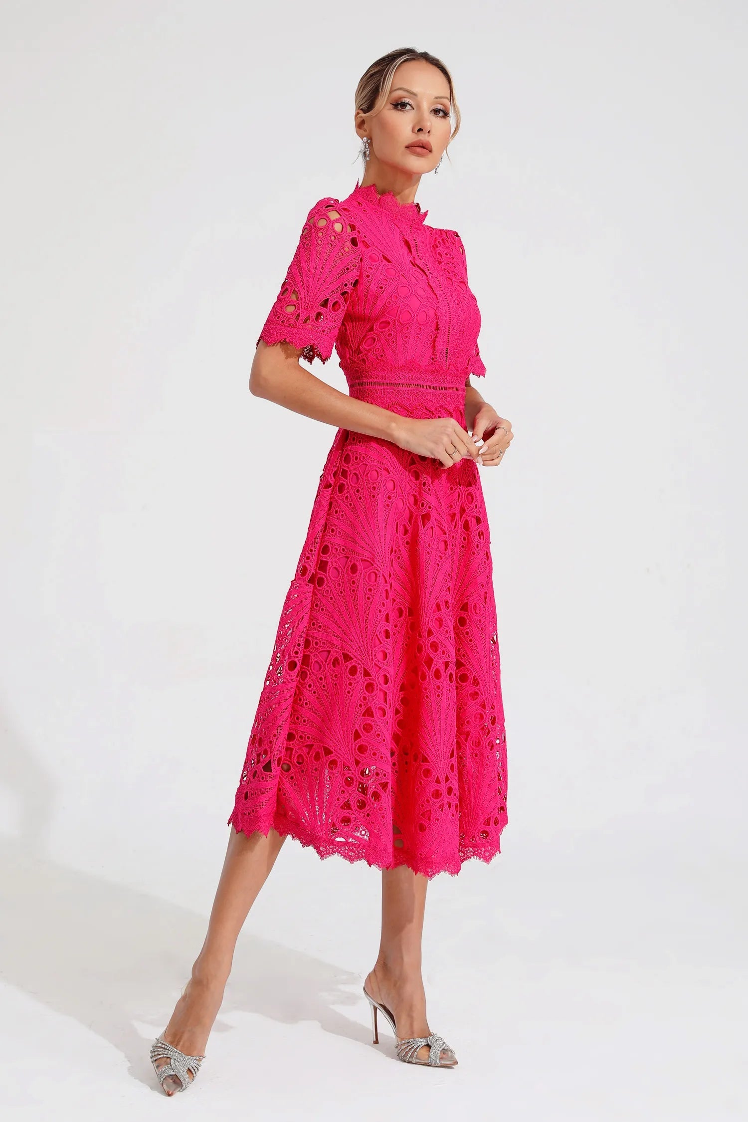 Abito Midi Donna in Pizzo – Scollo Alto, Dettaglio Cut-Out, Maniche Corte-83326-f1aa923e-0039-4581-bce9-d9b95d28537f