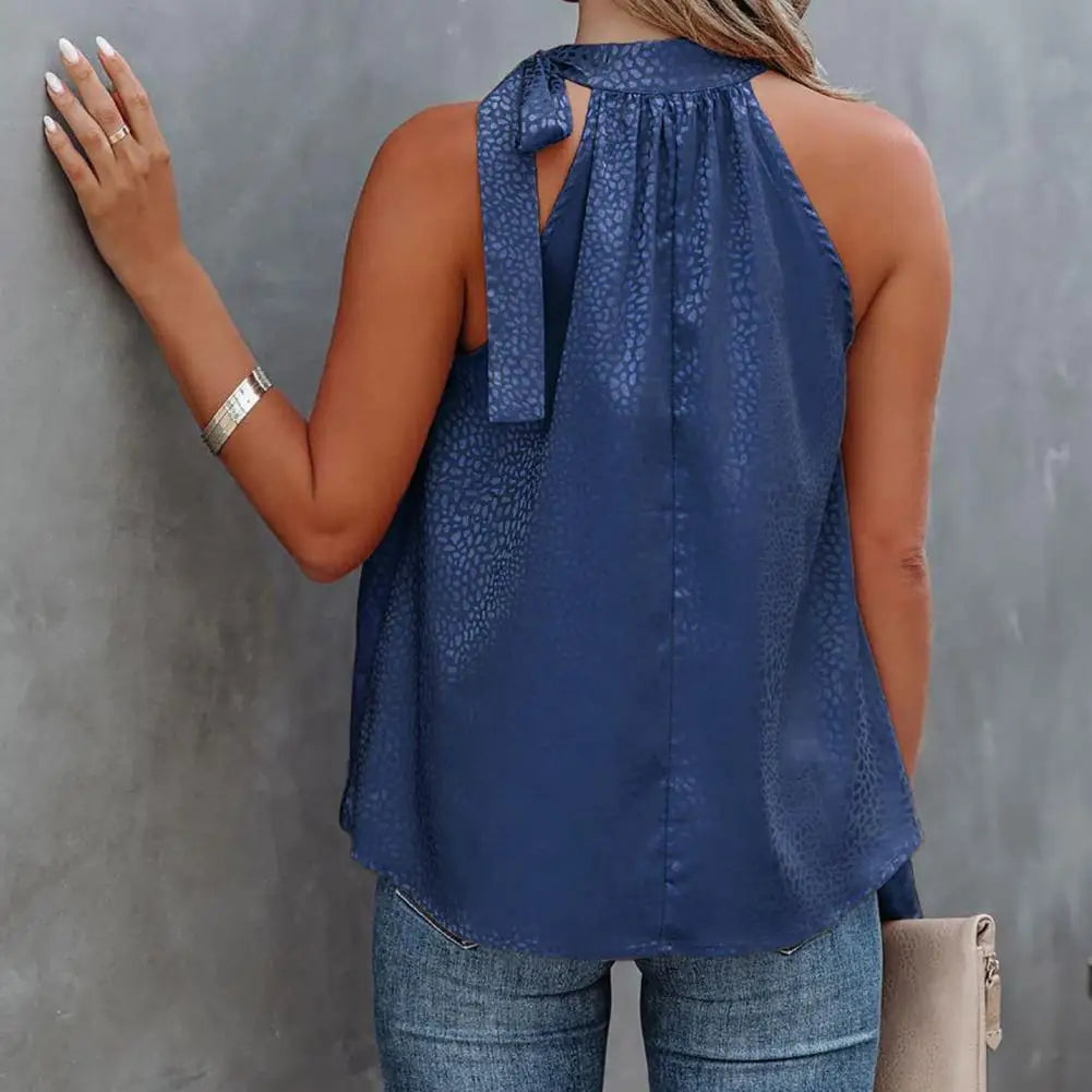 Top Halter: Stile Sofisticato e Versatile